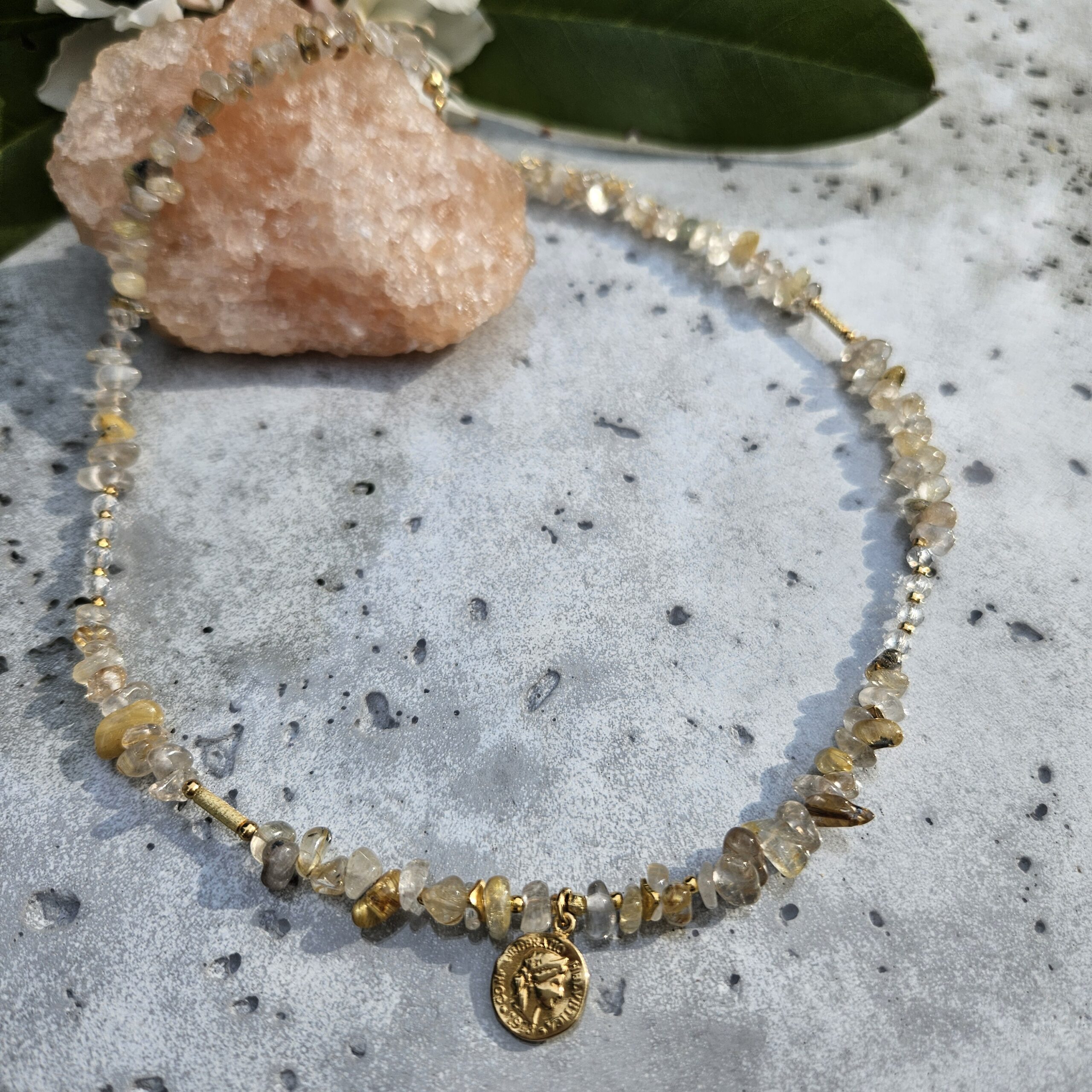 Naszyjnik kwarc z rutylem monetka - obrazek 2