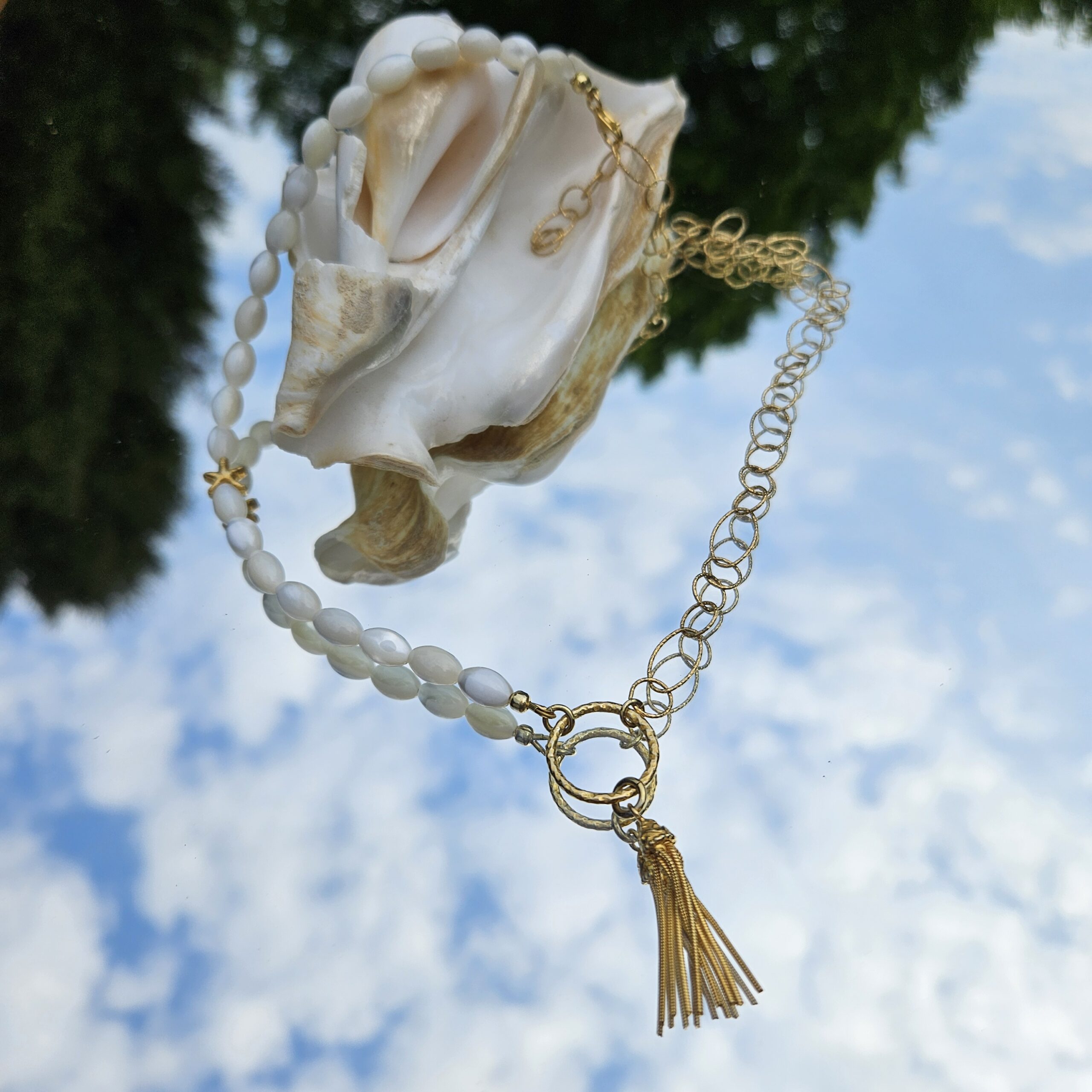 Naszyjnik masa perłowa z łańcuszkiem - chwostka