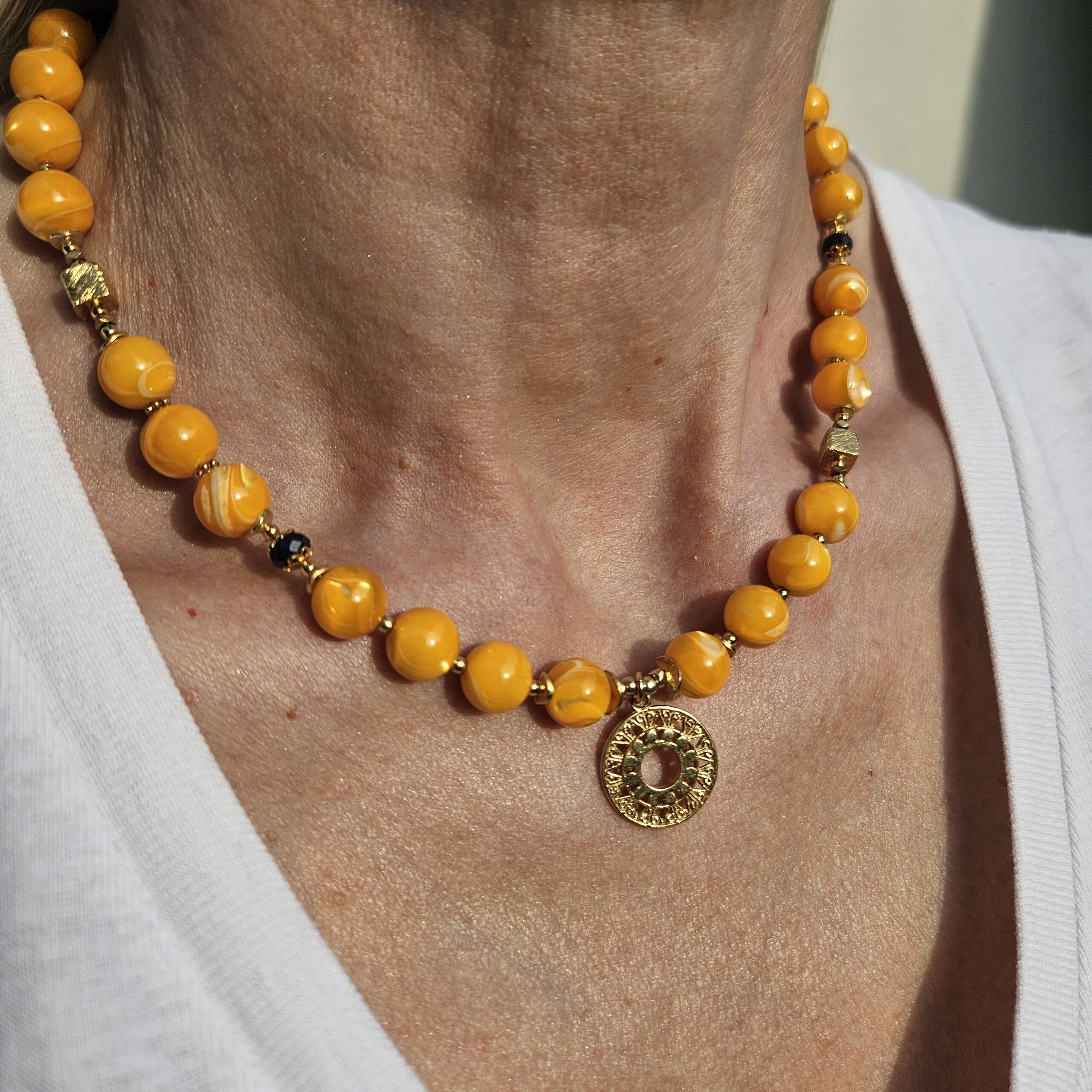 Naszyjnik masa perłowa pomarańczowa - obrazek 6