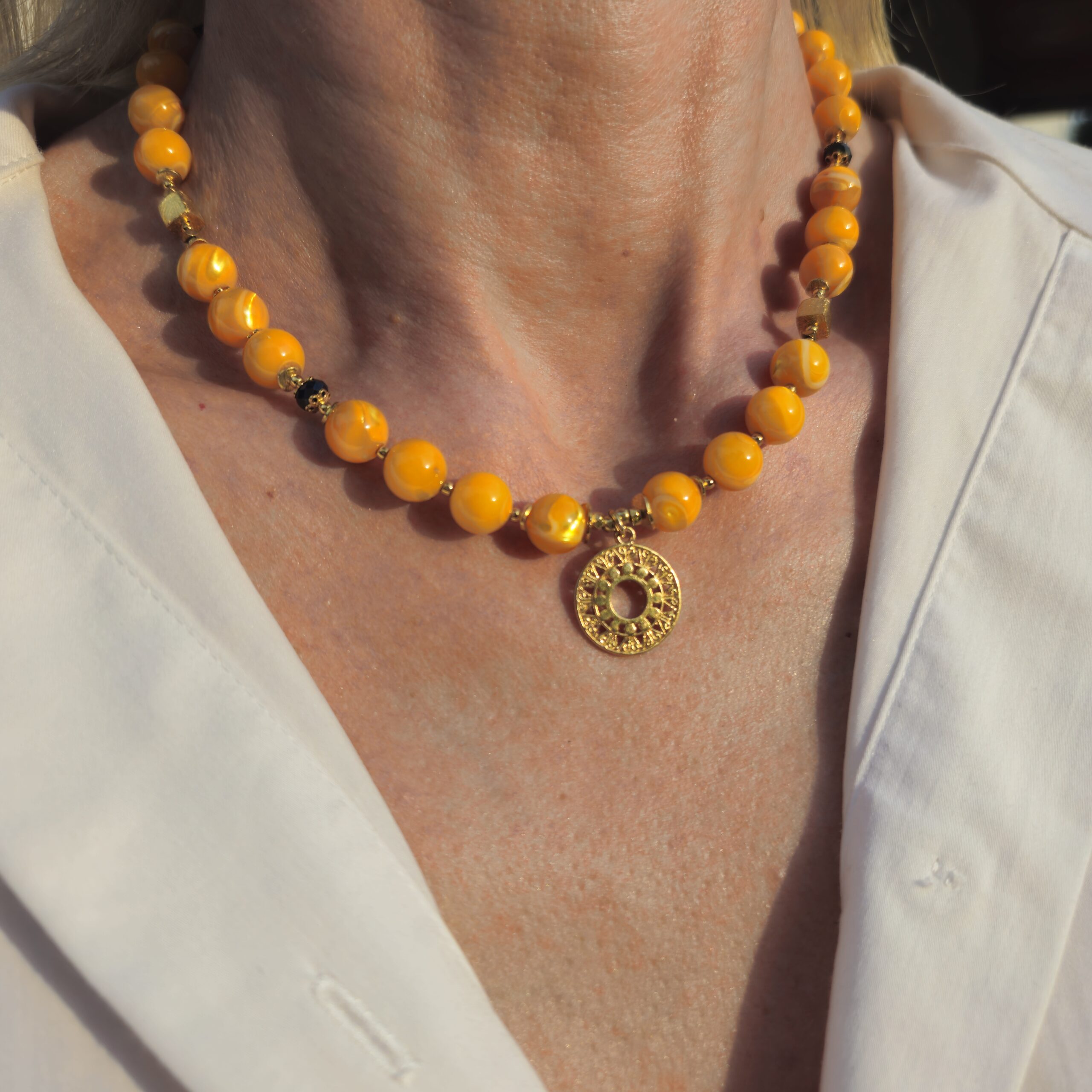 Naszyjnik masa perłowa pomarańczowa - obrazek 7